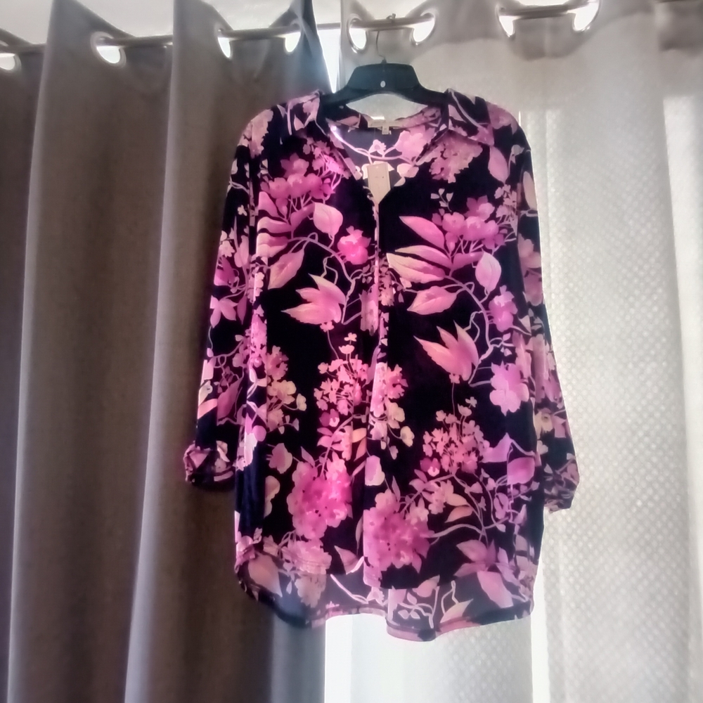 Floral Button-Up Shirt - Picture 7 of 9